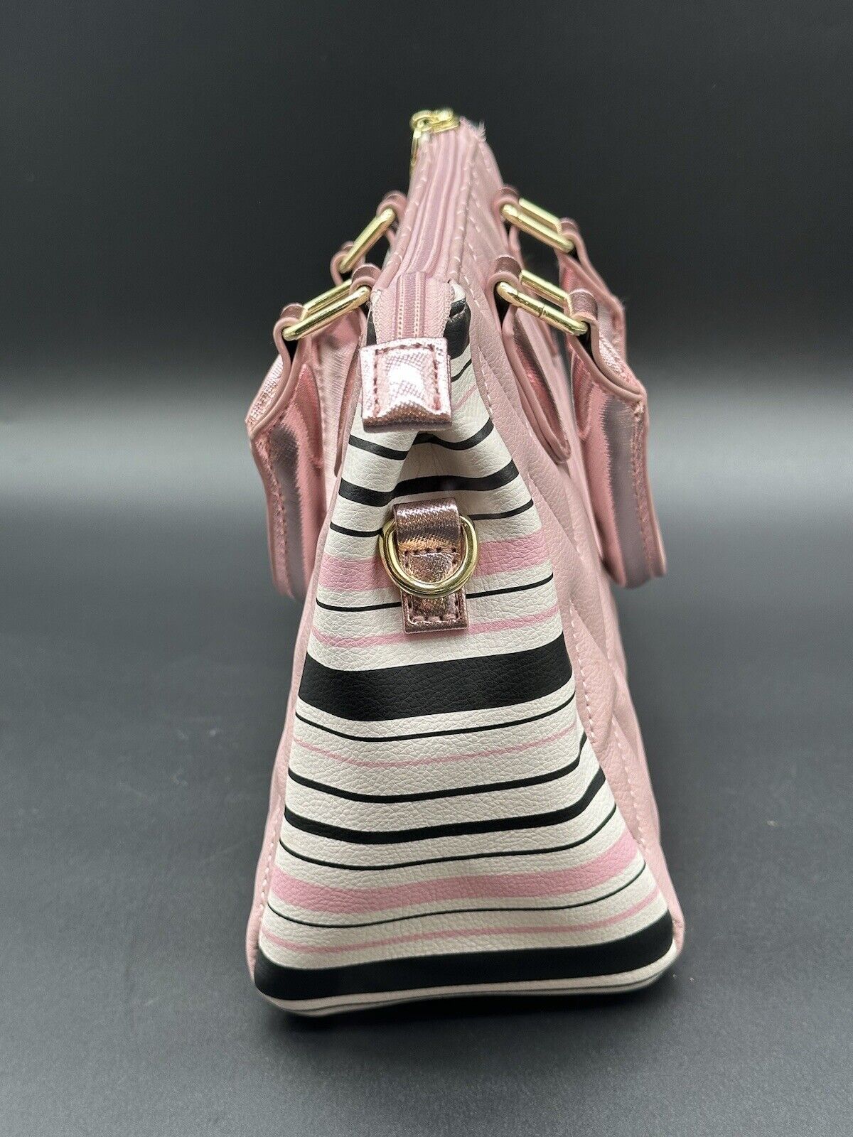 Pink Betsy Johnson handbag With Black, White,& Pi… - image 6