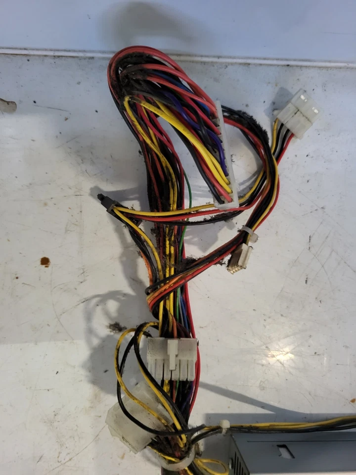 SEASONIC SS-250SU ACTIVE PFC 250W POWER SUPPLY (R3S1.6) - Image 4 of 4