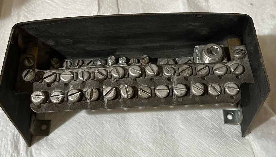 Pushmatic 200A级地面/中性杆 — 第 3/3 张图片