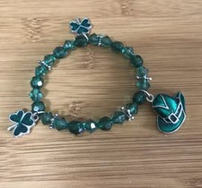 St Patrick s Day 3 charm beaded Stretch bracelet. Med Wrist