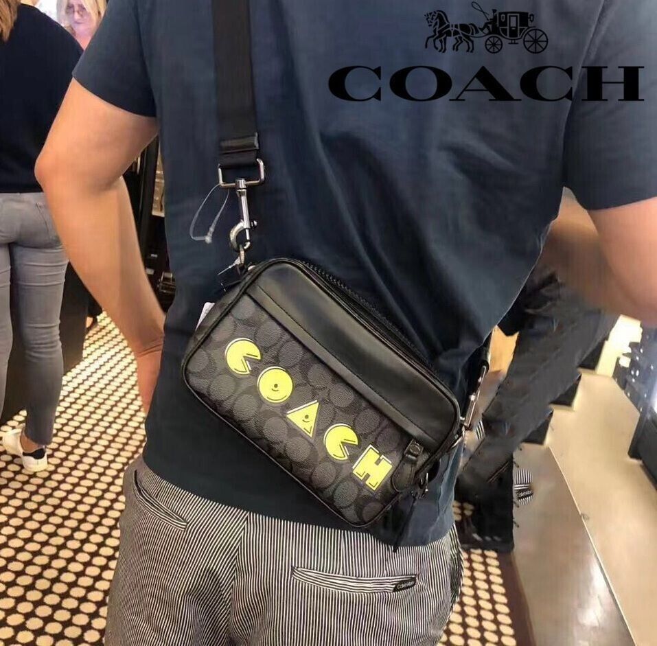 Coach F72923 Pacman Collaboration PVC Leather Shoulder Bag Coach F72923 Pacman Collaboration PVC Leather Shoulder Bag