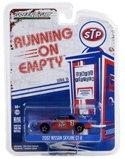 Greenlight Running on Empty 15 2002 Nissan Skyline GT-R (R34) STP 1/64 41150-D