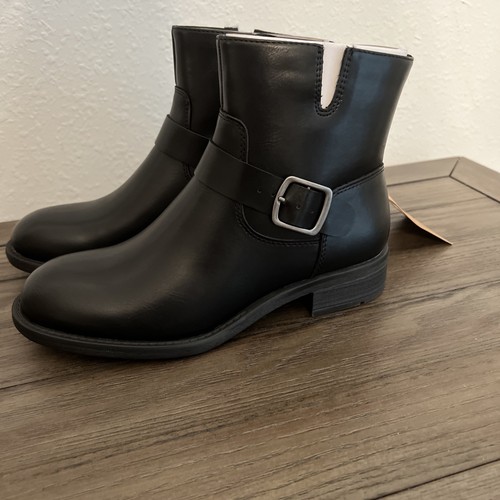 Frye & Company Women’s Cormac Black Side Zip Ankle Boots Size 7 $95 - Picture 2 of 21