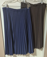lot of 2 Vintage 70s Womens Pleated Skirts Size 18  Size 20