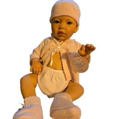 Lee Middleton ''Tickle My Tummy'' Infant Girl Doll. Articulating Head