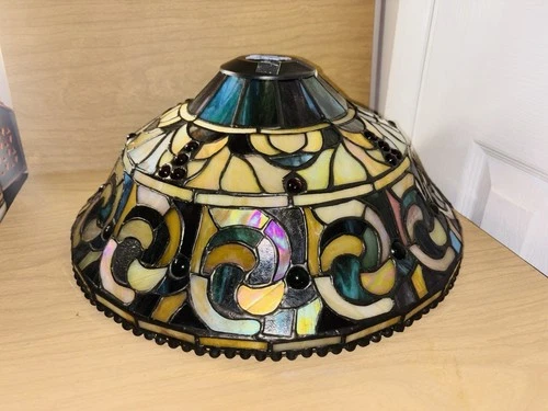 VTG Tiffany Style Leaded Glass Shade Opalescent Iridescent Floral Scroll Pattern
