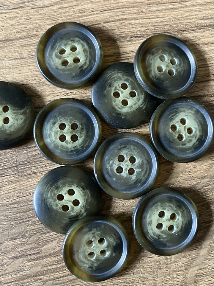 Khaki Tone Tweed Horn Effect Buttons 3 Sizes 15/20/25mm Pack Of 10 - Image 3 of 3