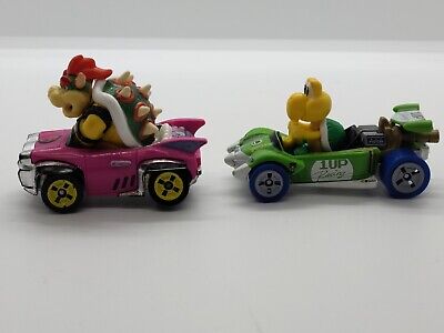 Hot wheels Mariokart Bowsers Castle Chaos Play Set Multicolor