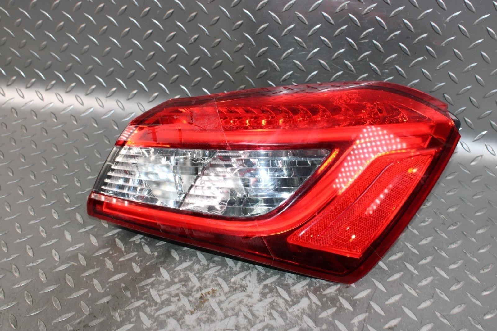 Maserati Ghibli 2014-2020 Right Light lens