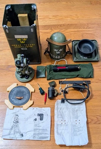 WW2 Era Swedish Military M2436 Kompassvm (Compass) in Original Carry Case