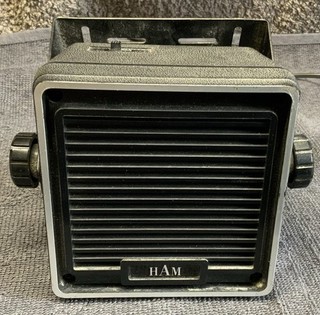 Ham International B9218 CB Radio Speaker with Noise Filter Switch and Bracket
