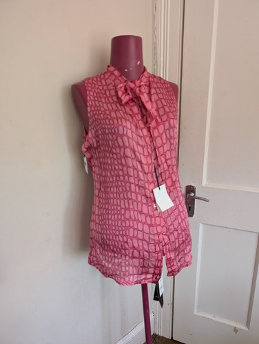 Hot Pink pussy bow Crocodile Moschino Blouse brand new Size S With Tags - Picture 4 of 7