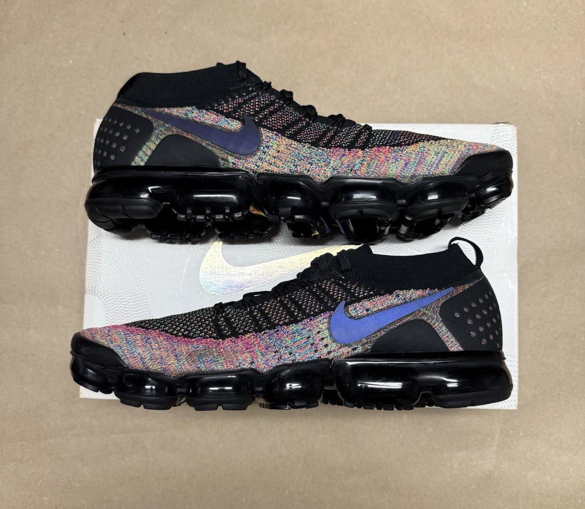 Preços baixos em Nike Air VaporMax Flyknit 2 Black Multi-Color | eBay