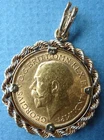 1911 British Gold Full Sovereign Coin Pendant 9K Rope Twist Holder Frame 10.8g