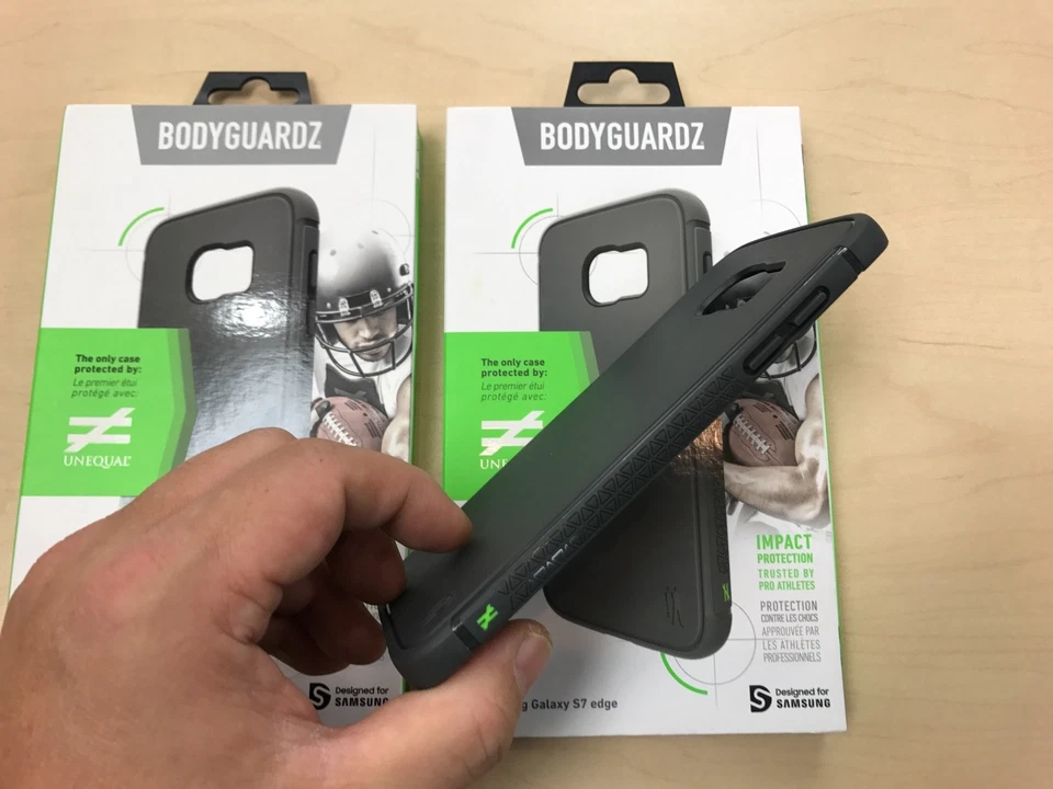 Capa BodyGuardz Shock para Samsung Galaxy S7 Edge cinza (preta) - Imagem 3 de 3