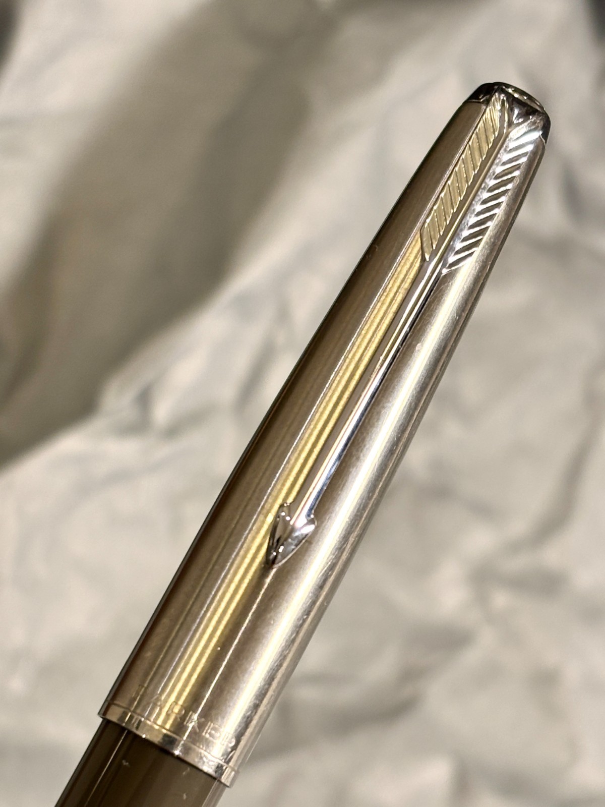 Parker — Fountain Pen — Fine (F) nib — fountain pen for sale on Nibfolio — photo 3