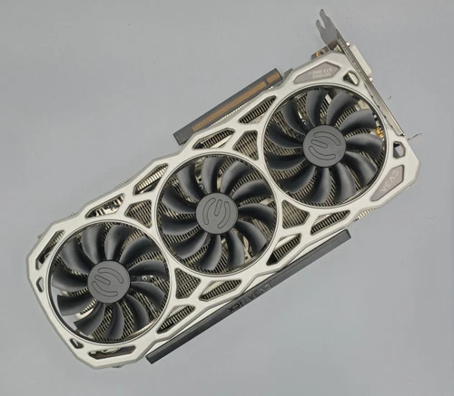 Tarjeta de gráficos EVGA GeForce GTX 1080ti 8 GB GDDR5X (08GP46183KR) - Imagen 5 de 16