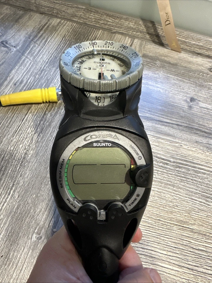 Suunto Cobra Tauchcomputer & Kompass in Suunto Konsole - Bild 3 von 4