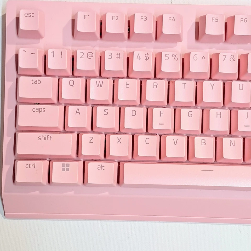Razer BlackWidow V3 Mechanical Gaming Keyboard: Green Switches Quartz Pink - Image 4 of 4