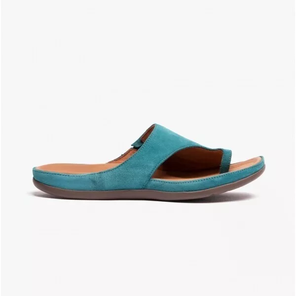 Strive capri store sandals sale