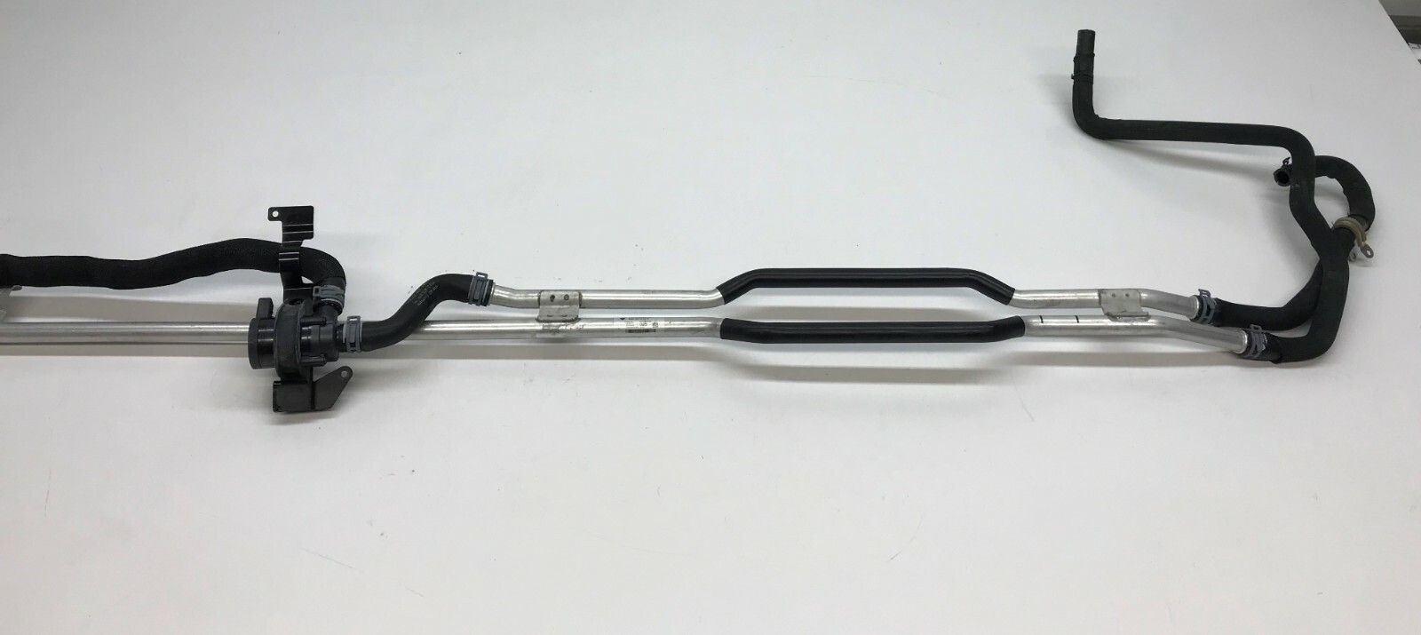 LAMBORGHINI AVENTADOR LP740 770 COOLANT PUMP & COOLANT LINE HOSES OEM 470819337A