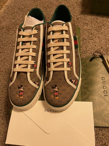 gucci script sneakers