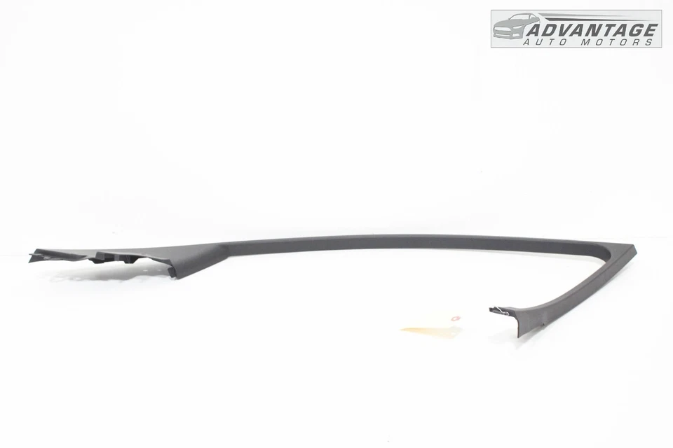 Infiniti QX70 2014-2017 puerta del pasajero delantero derecho marco ventana cubierta moldura OEM Foto 3 de 4