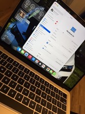 Apple MacBook Air 13-inch M4 16GB RAM 256GB SSD Gold 10-core GPU USB-C MagSafe 3