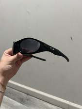 oakley minute 2.0 black sunglasses vintage