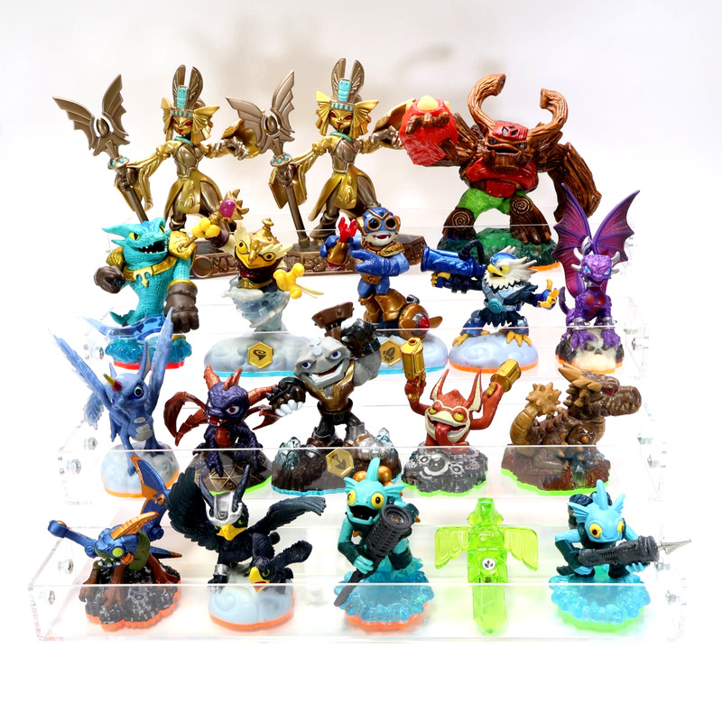 18 Skylanders + Carry Bag - Authentic Great Condition