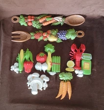 VTG Syroco Fruit & Vegetable Fork Spoon & Homco Dart Veg Wall Decor 1970s Retro