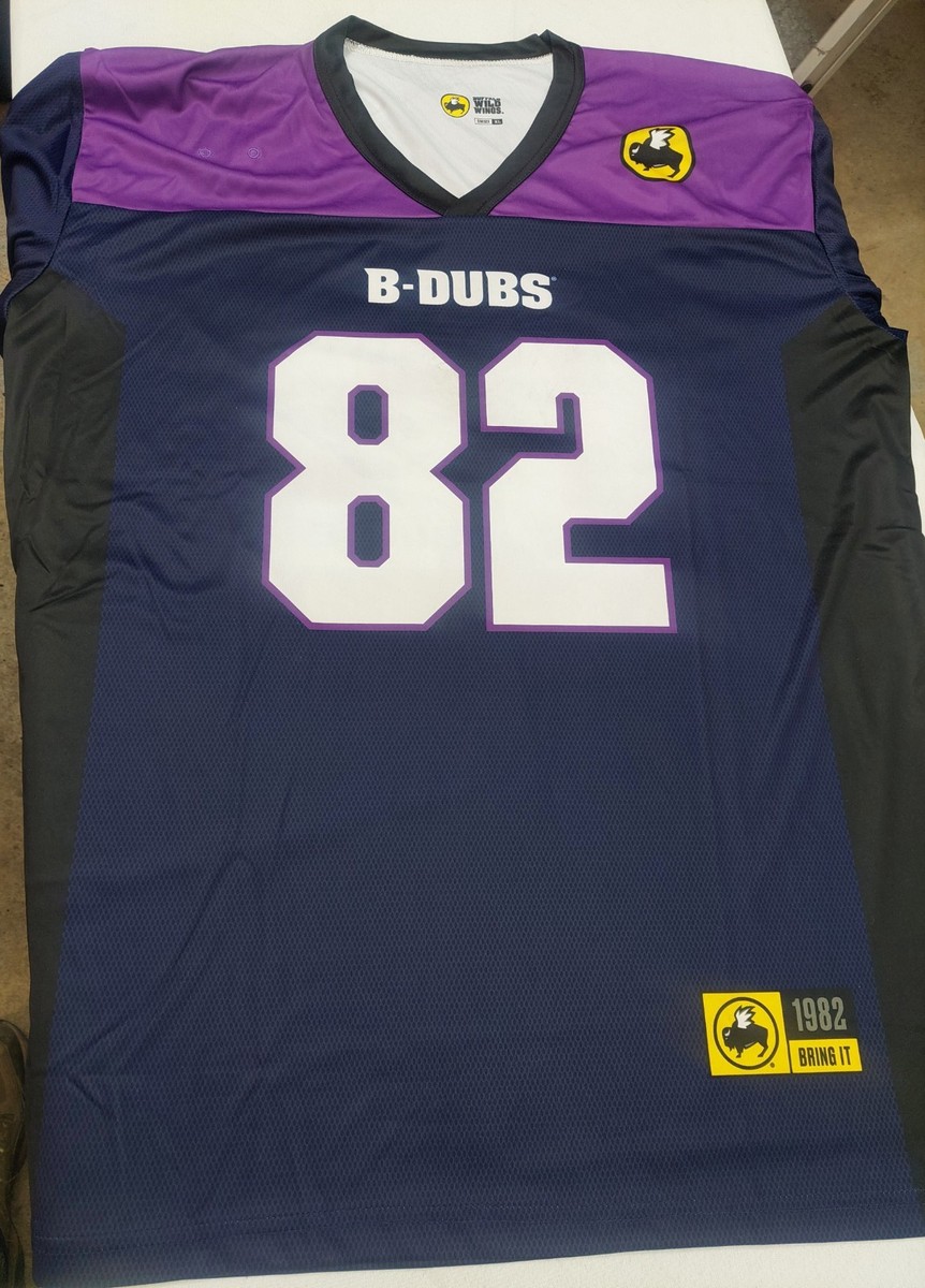 BUFFALO WILD WINGS アメリカンフットボールシャツ 82 B-Dubs Buffalo Wild Wings jersey XL unisex short sleeve t-shirt