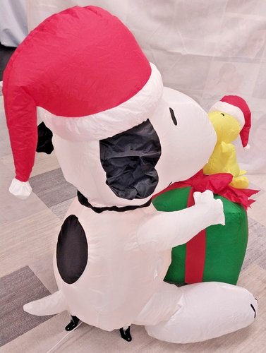 GEMMY Airblown Inflatable Peanuts Snoopy & Woodstock Christmas Gift ~3 Feet Tall - Picture 6 of 12