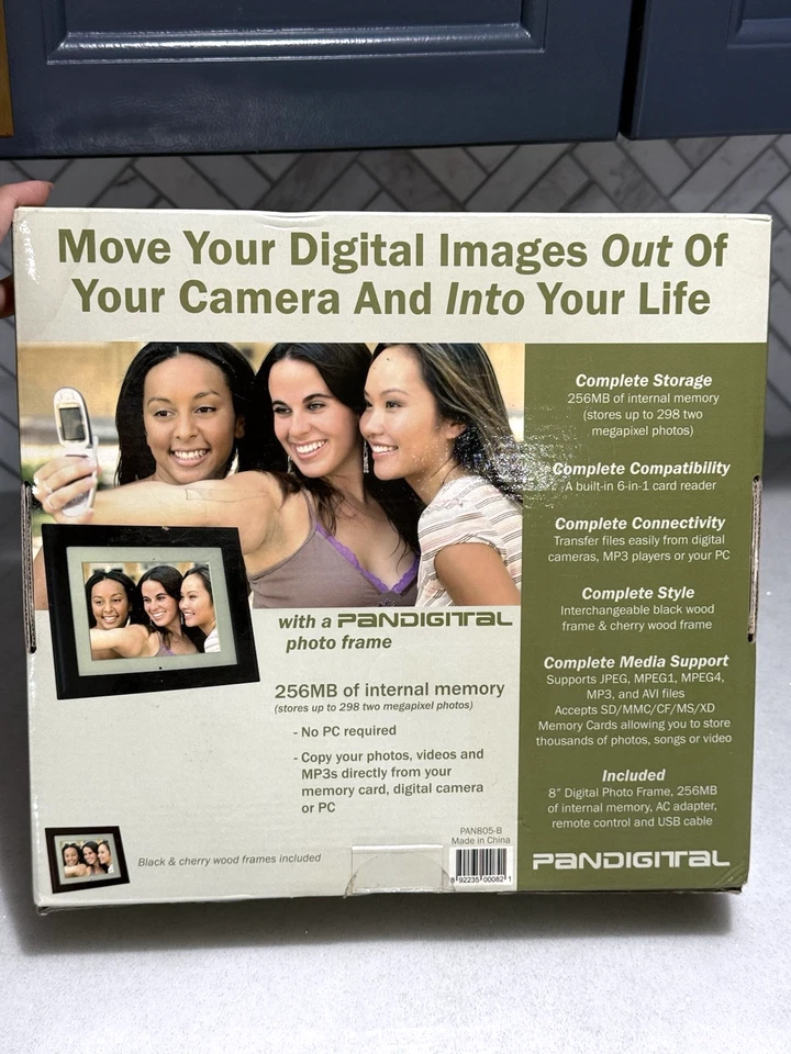 Pandigital 8" Digital Photo Frame 256MB Black Espresso Wood Beveled Frame NEW - Image 3 of 4
