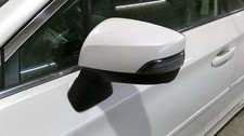 Used Left Door Mirror fits: 2016 Subaru Legacy Power body color heated w/turn si