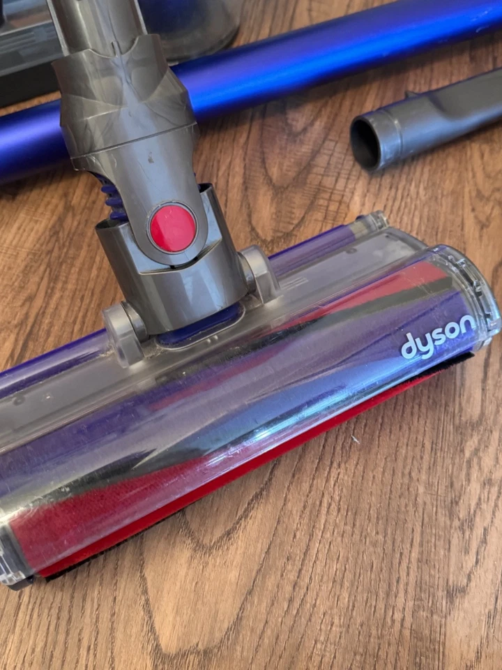 DYSON V6 Fluffy Akku- Staubsauger kabelloser Staubsauger