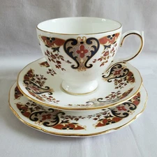Colclough Royale 8525 Pattern Tea Cup and Saucer Trio Set (4 avail) England