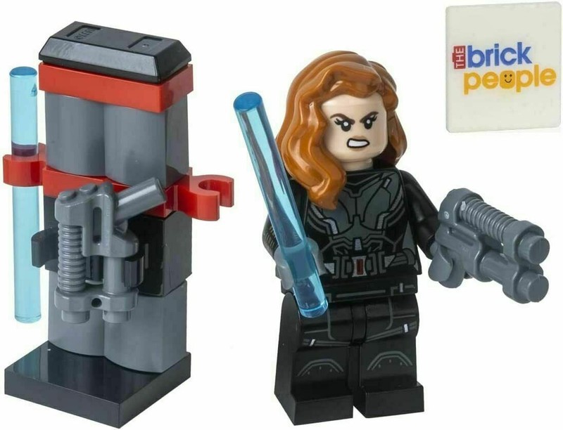 LEGO Super Heroes: Black Widow from Avengers Tower Battle with Weapons Stand