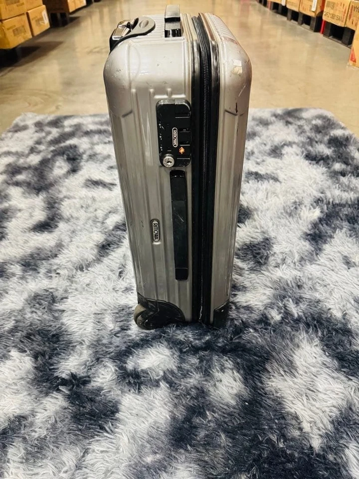 Maleta de transporte RIMOWA Salsa 856.52 35L plateada 2 ruedas usada Foto 3 de 4