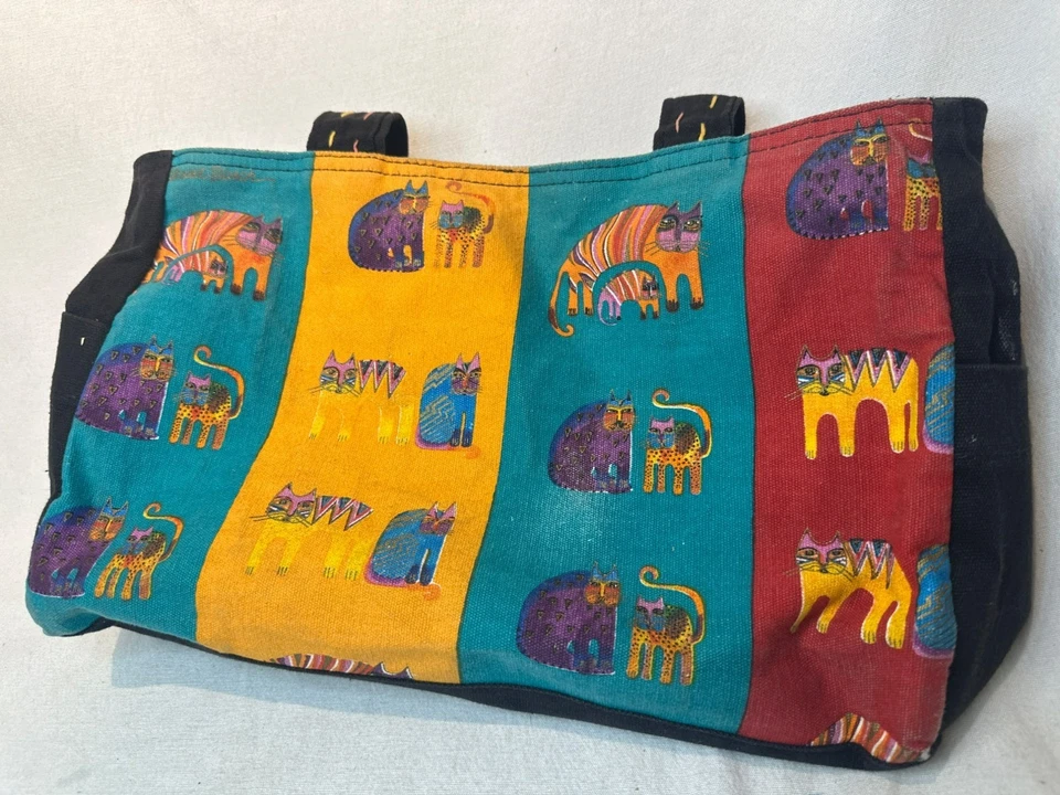 Laurel Burch 猫印花托特包带拉链上衣和内部口袋吊饰 — 第 2/4 张图片