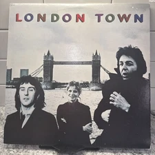 WINGS – London Town LP 1978 Capitol SW-11777 w/Poster Paul McCartney vinyl  VG