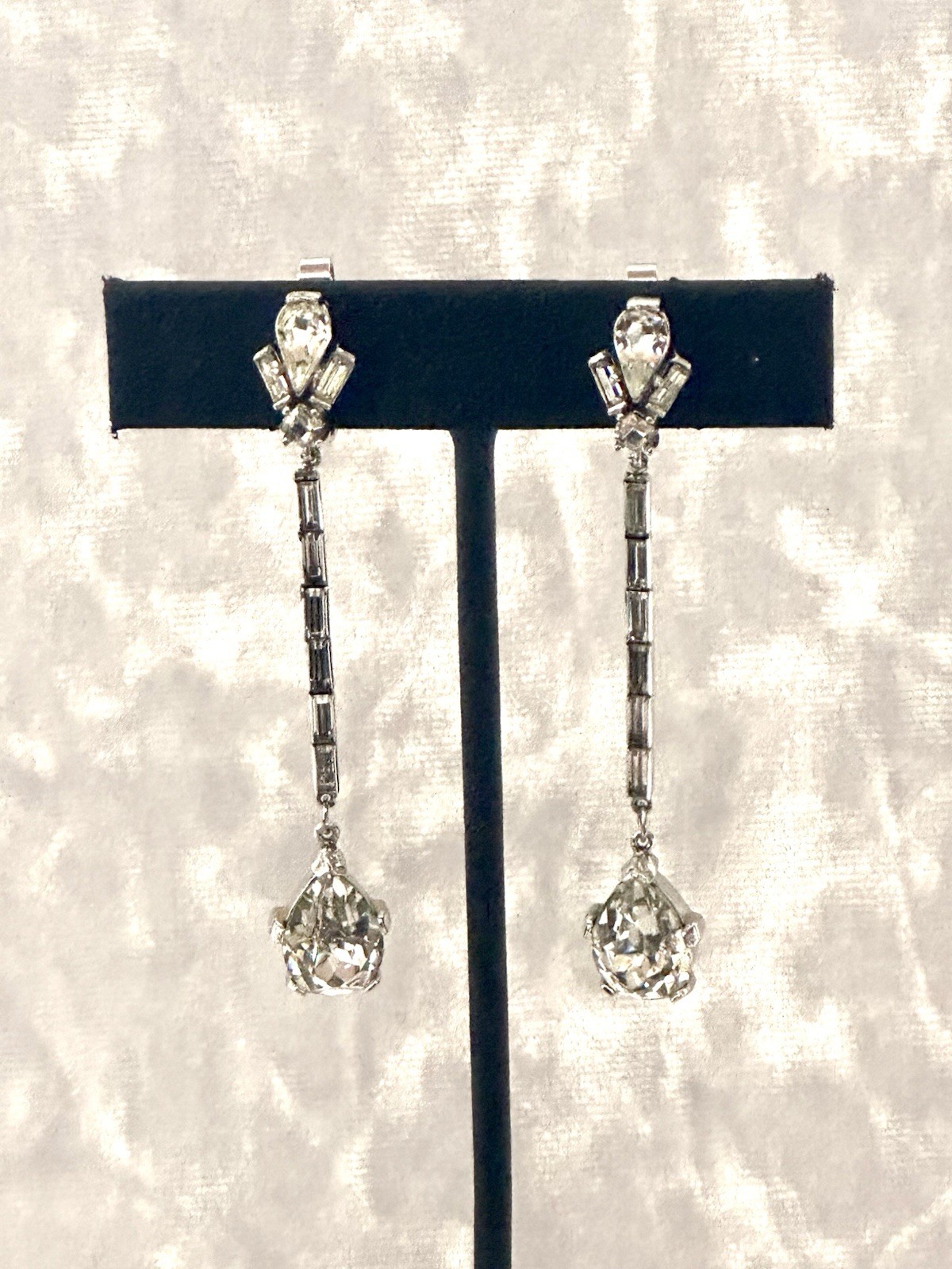 TRIFARI “String Bean” Drop Dangle Earrings Rhodiu… - image 3