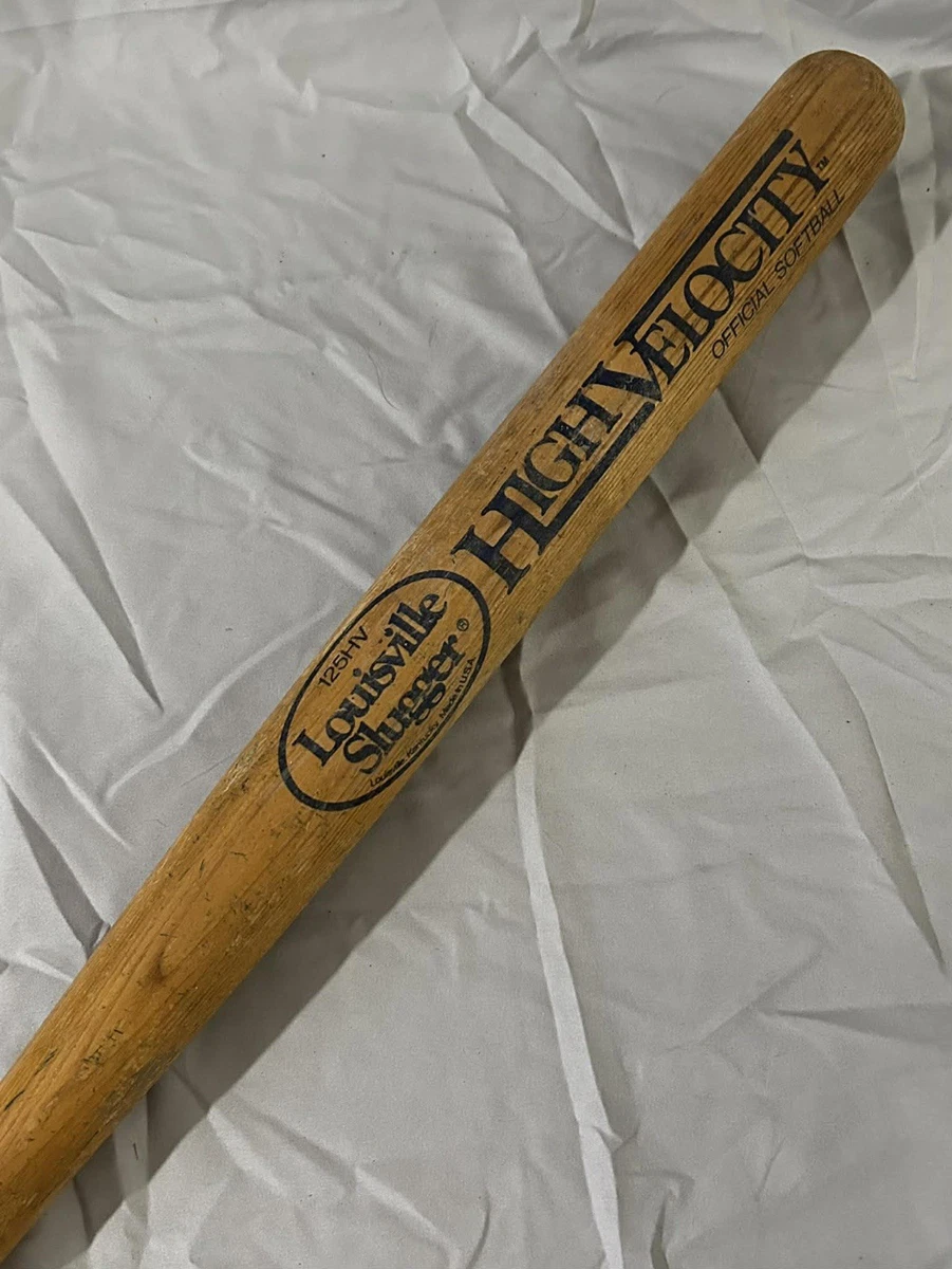 Gant de baseball Softball Hillerich & Bradsby, Louisville College Cheer Uniforms
