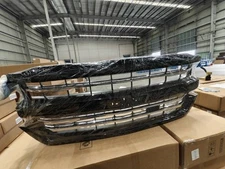 For 2016-2019 Chevy Silverado 1500 Z71 Front Bumper Grille w/Black Chrome Trim