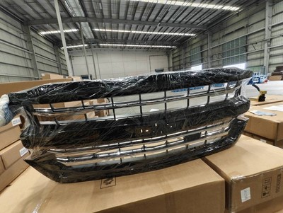 For 2016-2019 Chevy Silverado 1500 Z71 Front Bumper Grille w/Black Chrome Trim