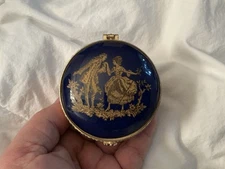 The Leonardo Collection Trinket Box Victorian Couple In Love Footed Porcelain