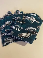 EAGLES 3 PIECE Oven Mitt & Potholder Set / NFL Philadelphia Eagles Football Gift
