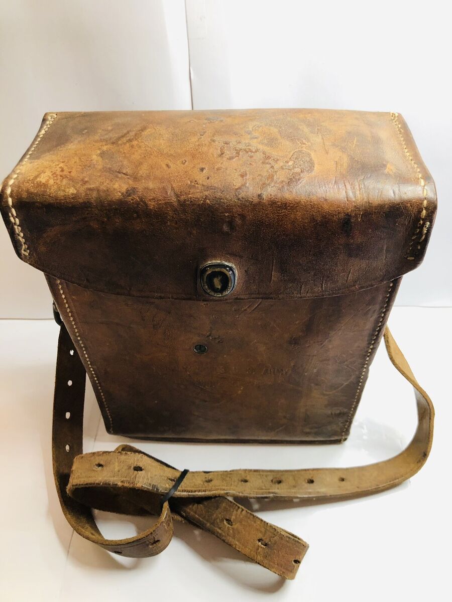 US Army Signal Corps EE-8-A Field Phone w Case TS-9 receiver US Army Signal Corps EE-8-A Field Phone w Case TS-9 receiver