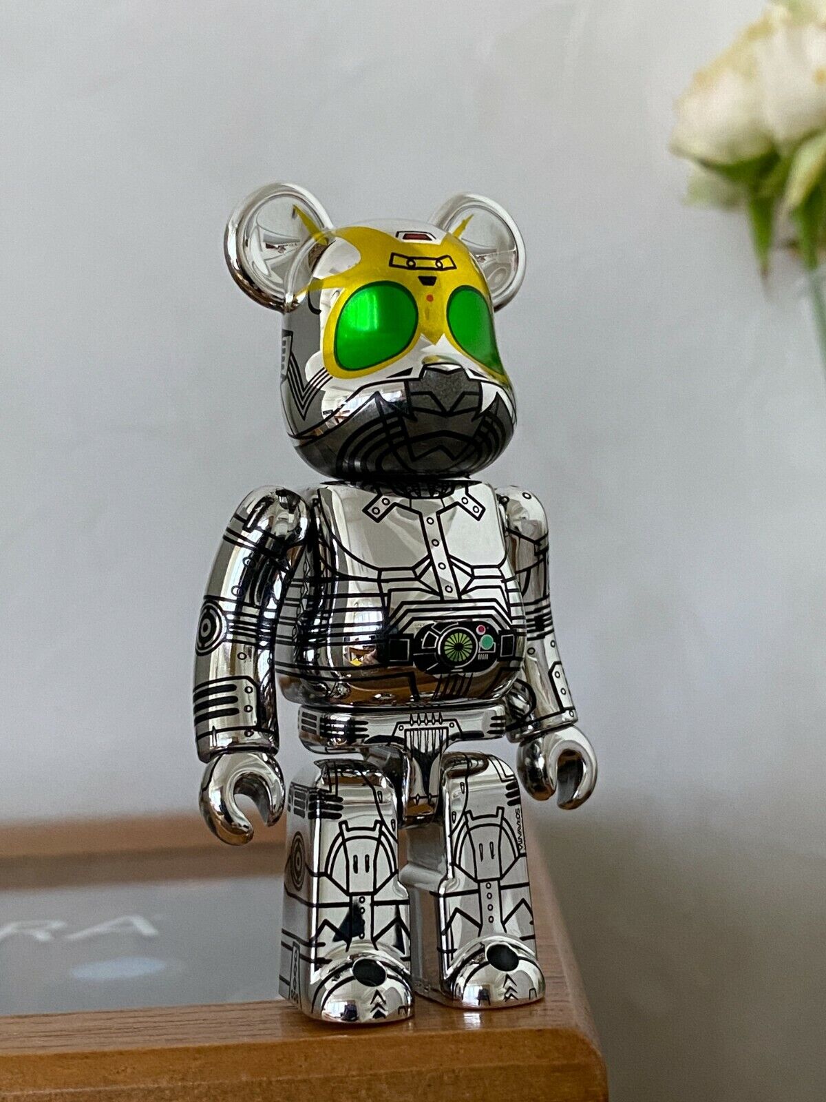 BE@RBRICK SHADOW MOON (SORAYAMA) 1000％