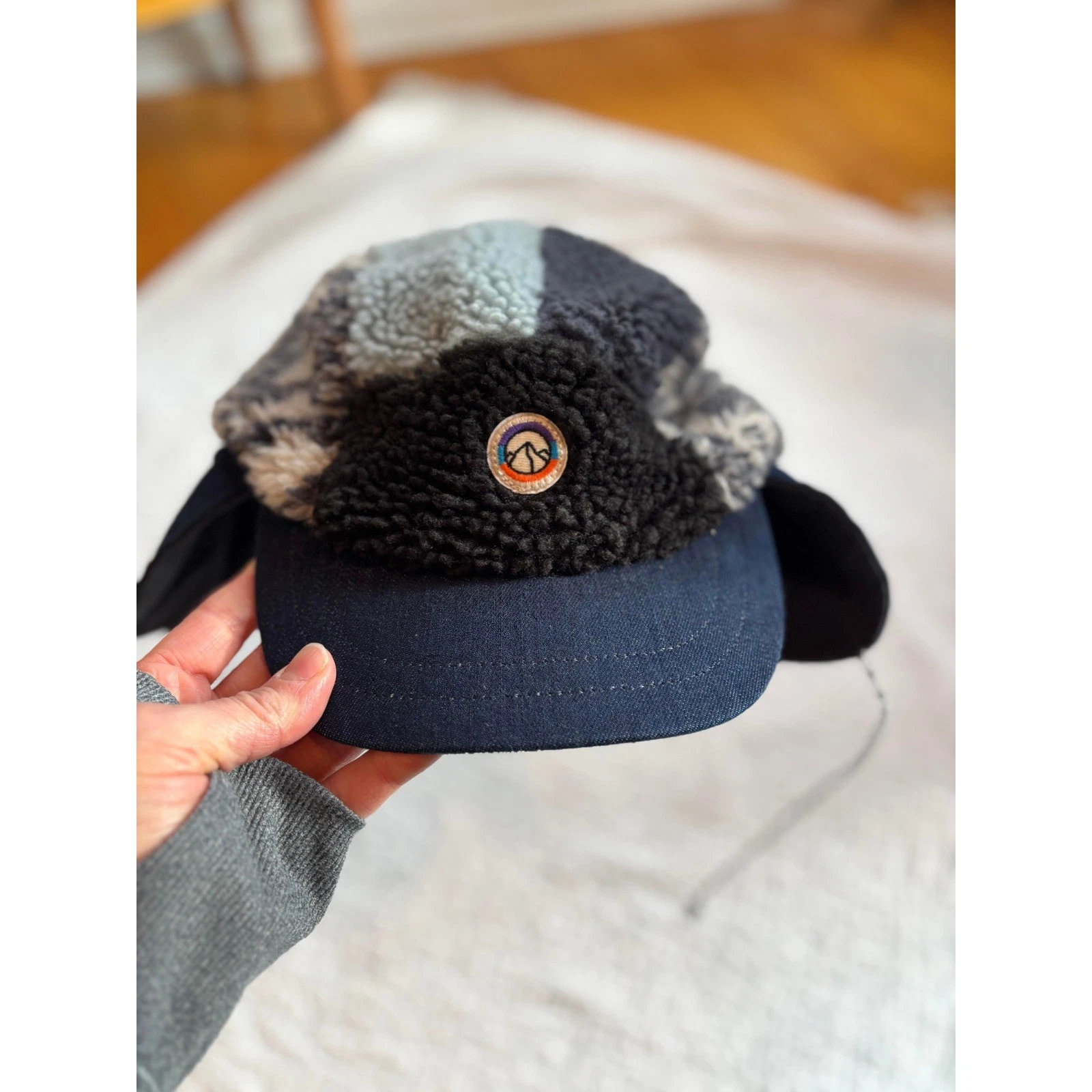 Patagonia Range Earflap Cap Synched Flight Small Natural Fleece Hat Size Large
Opens in a new window